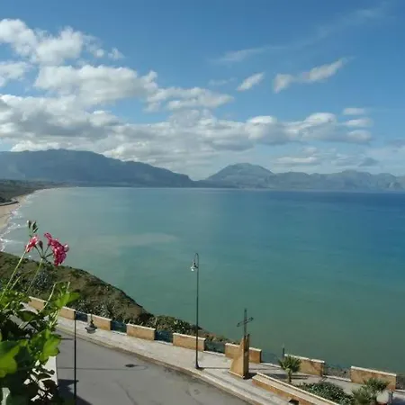 Mansarda Con Terrazza A 50 Metri Dal Mare *